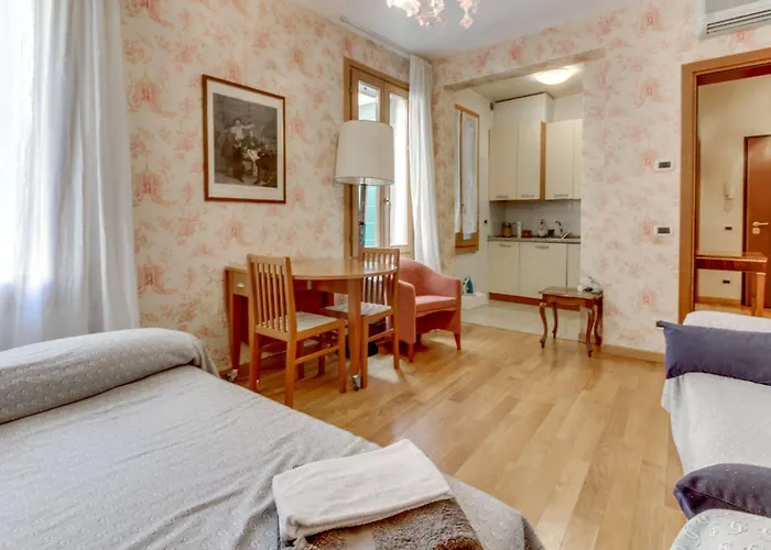 ريزيدنسا جولدوني فندق مبيت وإفطار