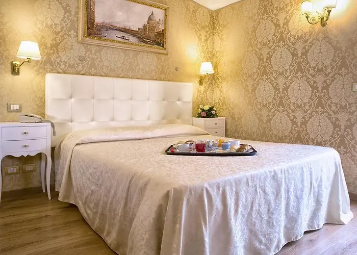 Nocleg ze śniadaniem Residenza Goldoni 3*