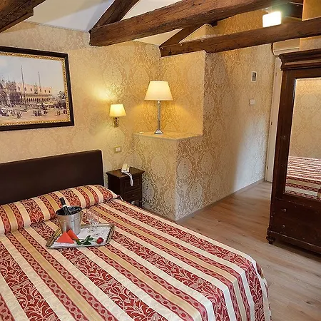 Residenza Goldoni Couette-café