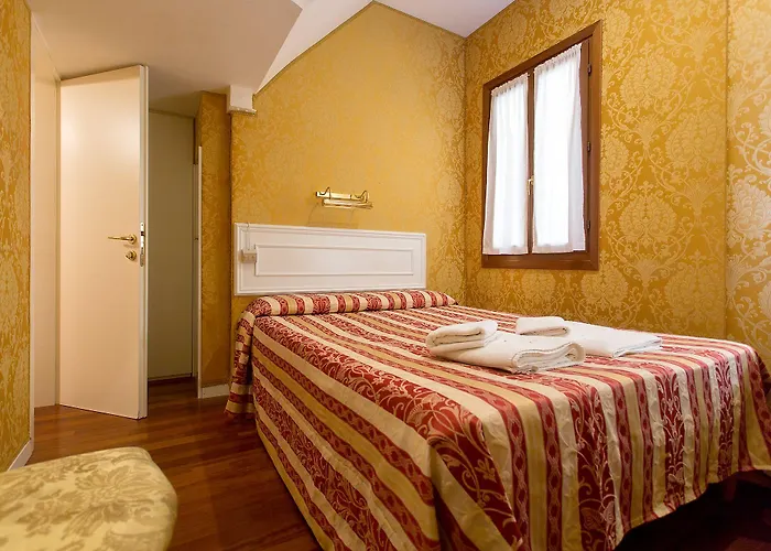 Residenza Goldoni Couette-café 3*