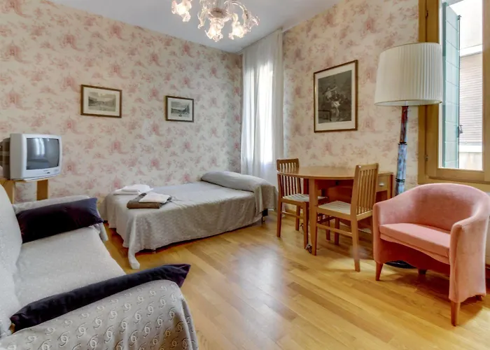 Residenza Goldoni Couette-café 3*