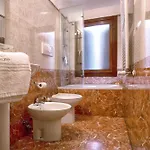 ريزيدنسا جولدوني 3*