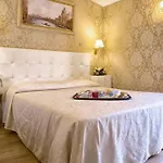 فندق مبيت وإفطار ريزيدنسا جولدوني 3*