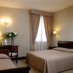 ريزيدنسا جولدوني فندق مبيت وإفطار 3*