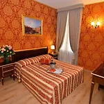 Residenza Goldoni Oda ve Kahvaltı Venedik