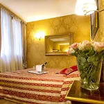 Residenza Goldoni Oda ve Kahvaltı Venedik