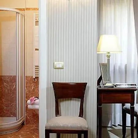 ريزيدنسا جولدوني فندق مبيت وإفطار 3*