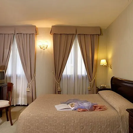 Bed & Breakfast Residenza Goldoni Benátky